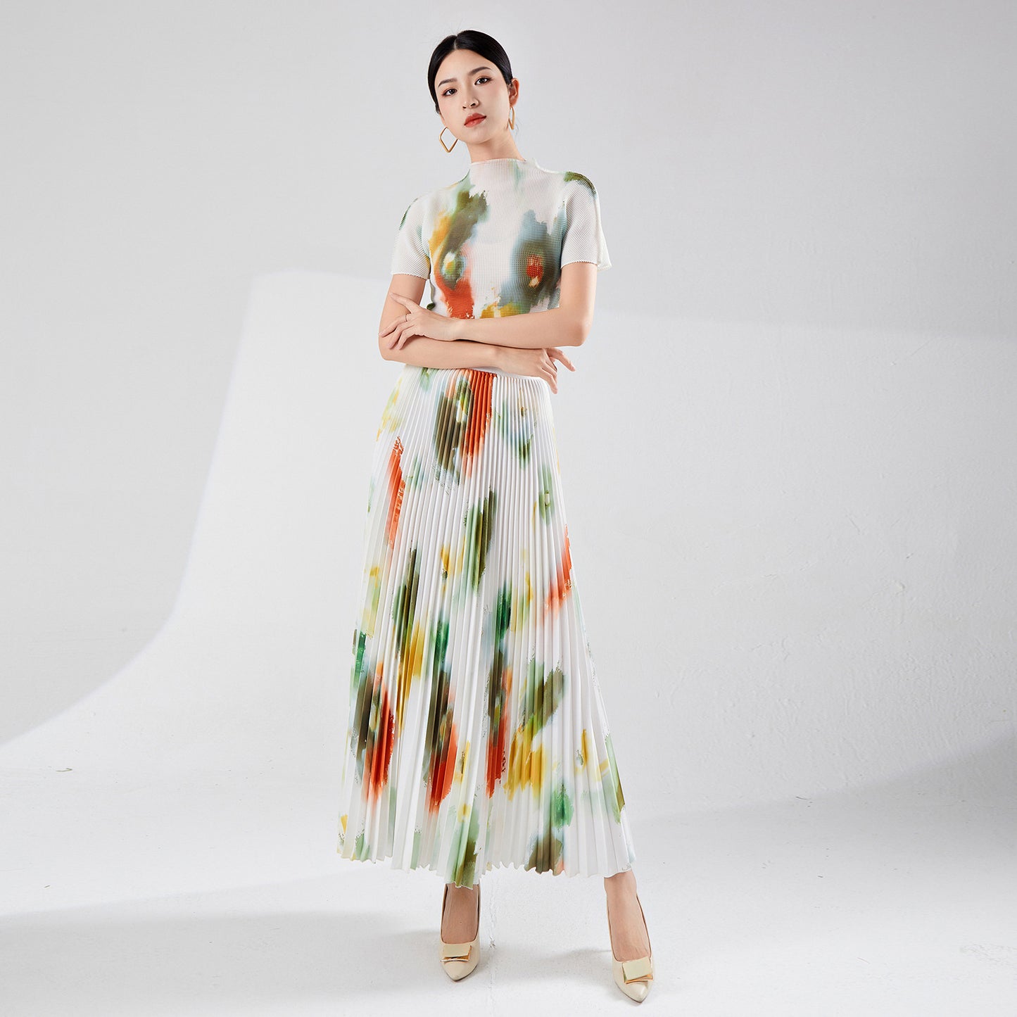 2025 Printed Set Skirt Women's Spring and Summer Cross-pleated Printed Short Sleeve T-Shirt Elastic Drop Skirt Two-piece Set