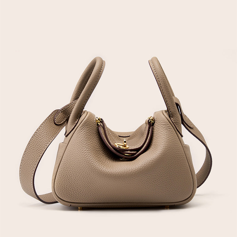 2025 Leather women's bag shoulder messenger bag pillow bag 2023 new lindy medium versatile women's bag doctor bag