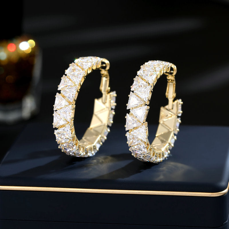 2025 New light luxury high-end temperament earrings, bright geometric triangular zircon inlaid earrings, circle earrings.