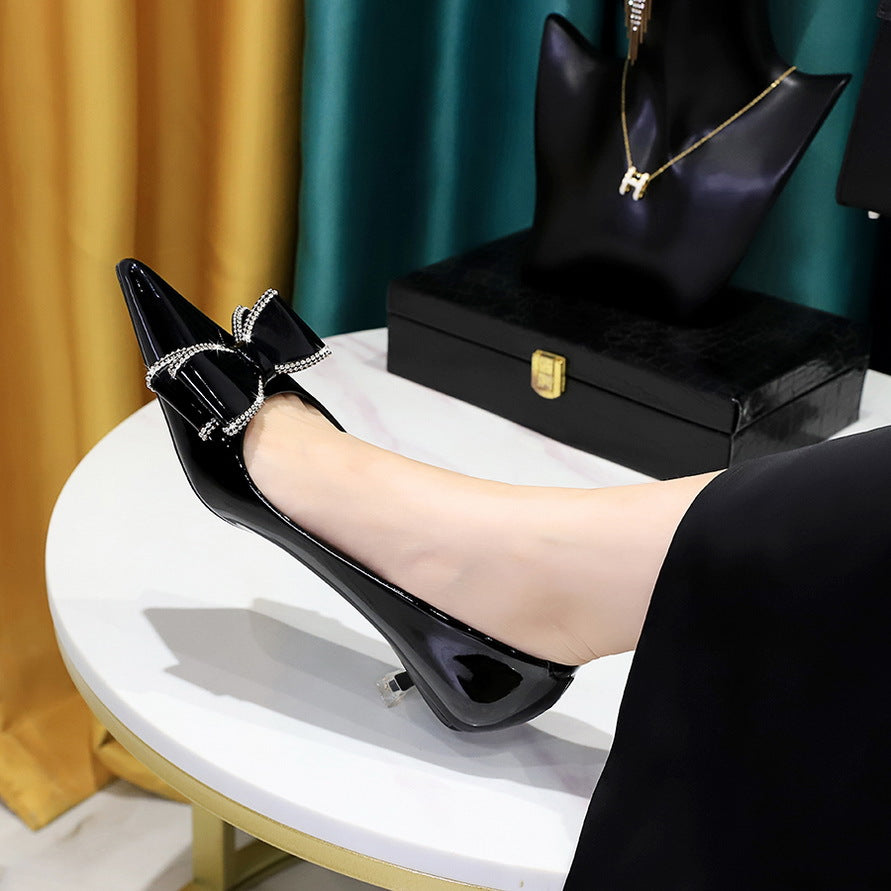 2025 237-H35 Korean version of fashion banquet women's shoes, thin heel, medium heel, shallow mouth, pointed head, patent leather rhinestone bow women's shoes