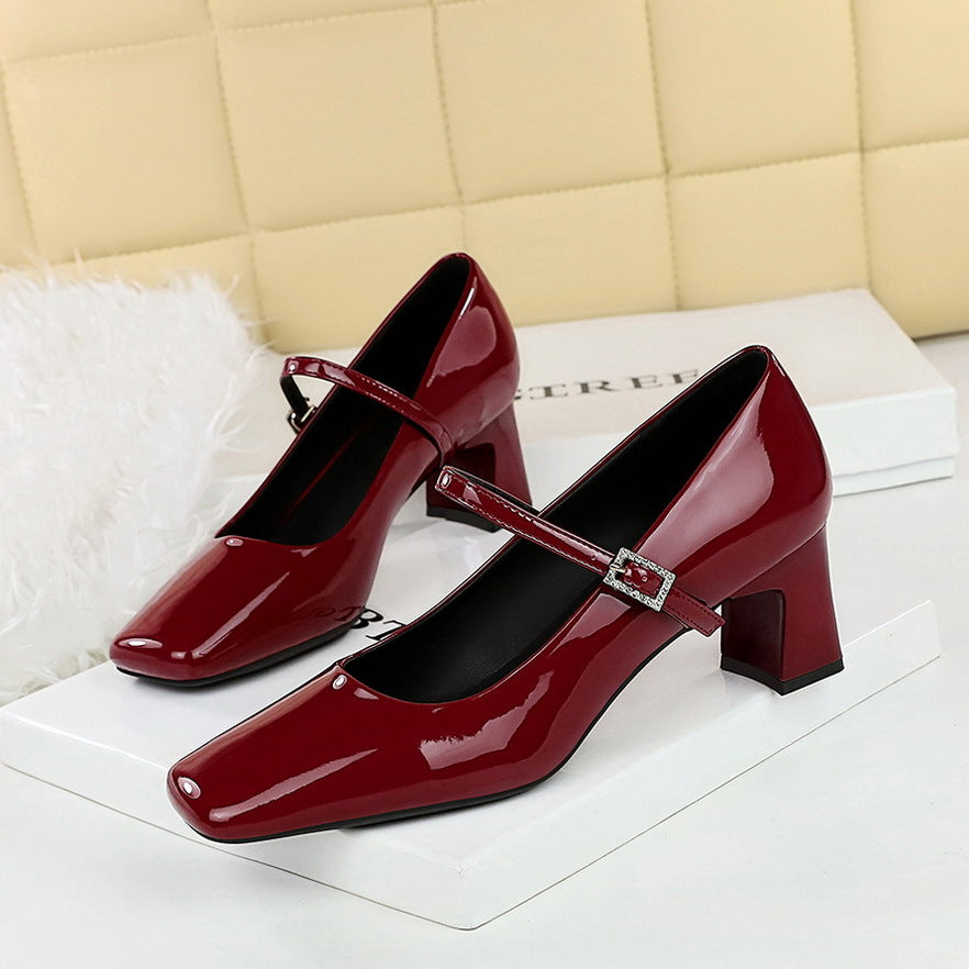 2025 6292 style elegant women's shoes rhinestone word with square head heels patent leather glossy light mouth thick heel medium heel single shoes
