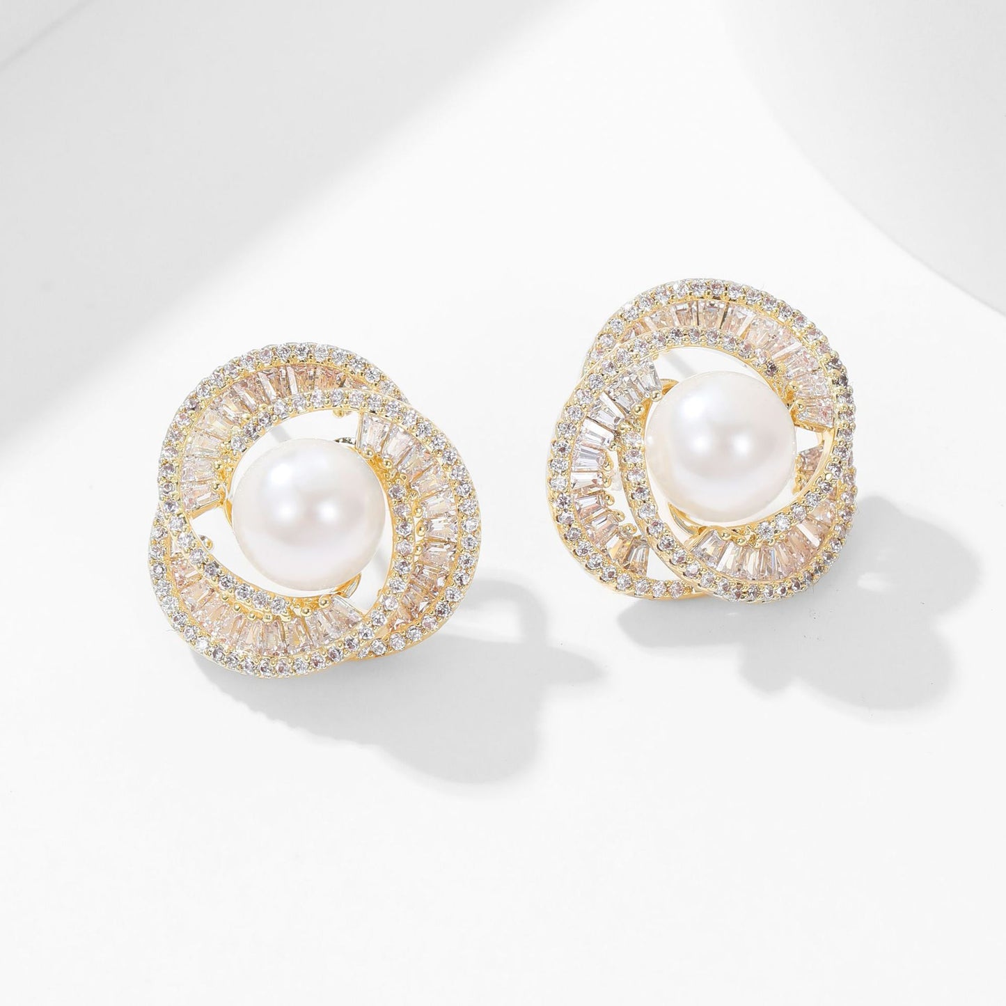 2025 micro-inlaid zircon ring pearl exquisite stud earrings s925 silver needle small fragrant style daily versatile high-end earrings