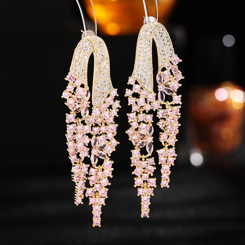 2025 2025 retro palace clothes exaggerated atmosphere ear jewelry elegant temperament dinner dress with long earrings