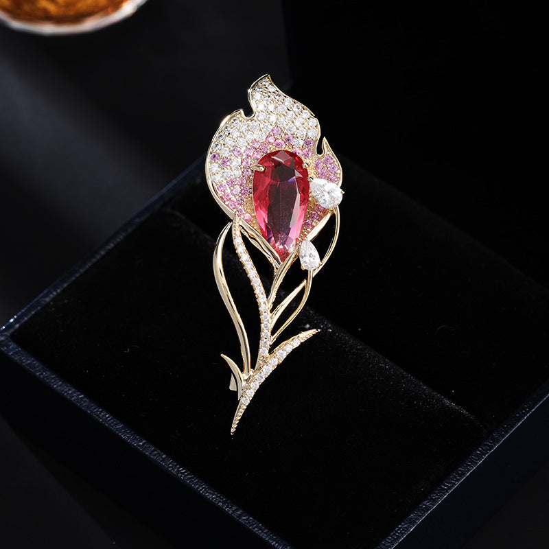 2025 Autumn and winter high-end leaf feather brooch female exquisite elegance tulip temperament pin suit coat clothing accessories