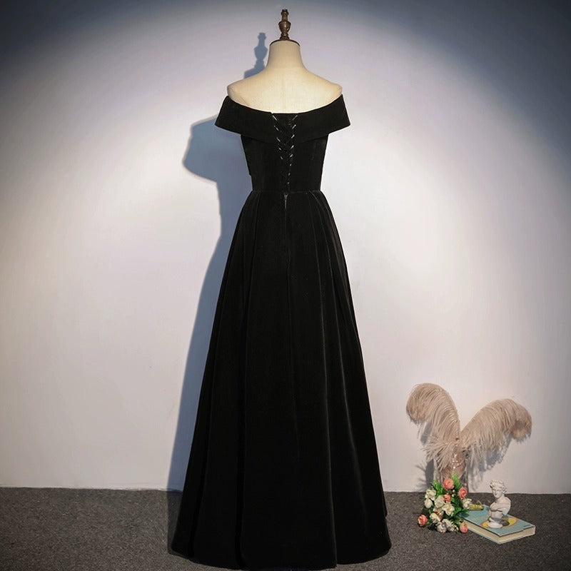 2025 Black evening dress women's new spring annual meeting host atmosphere high-end banquet temperament one-word shoulder long