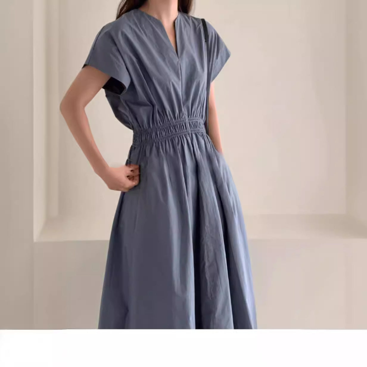 2025 summer new commuter paper person temperament thin V-neck simple one-sleeved waist dress long skirt