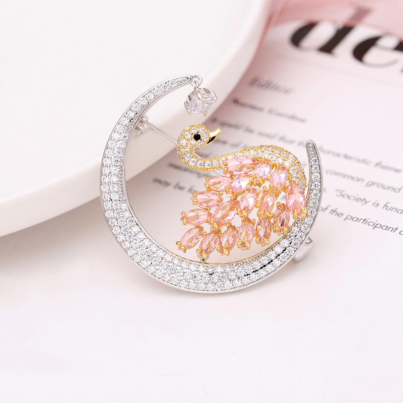 2025 Korean high-end zircon temperament elegant swan brooch fashion suit pin buckle fixed clothes coat accessories