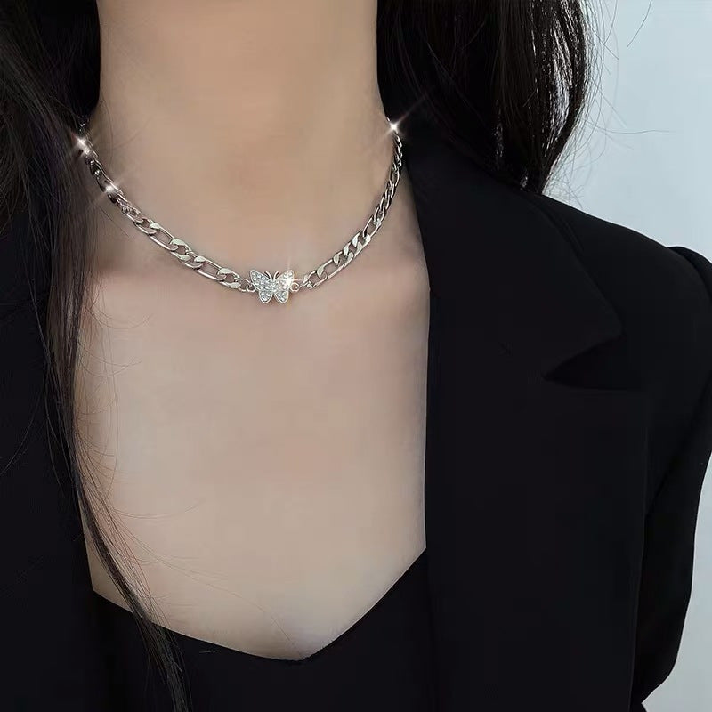 1Pc Fashionable Butterfly Zircon Elegant Style Alloy Silver Color Patch Necklace Women Party Birthday Gift