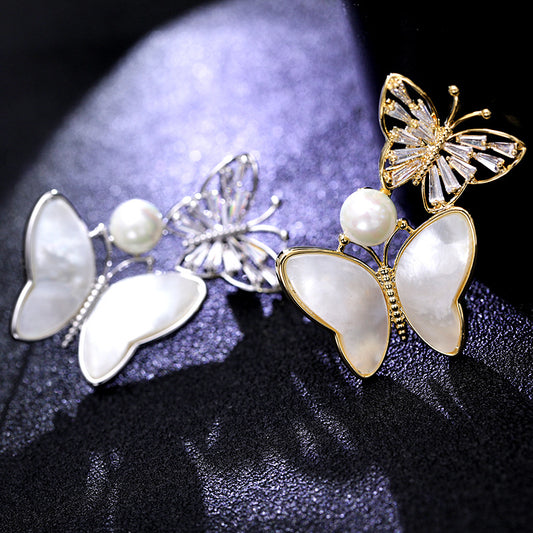 2025 Liyu jewelry Korean shell butterfly brooch trendy silk scarf buckle suit accessories pin Internet celebrity coat decoration wholesale