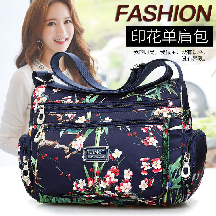 New Fashionable Printed Women's Shoulder Bag HOTan and NEWn Fashion Crossbody Bag Multi-Layer Mummy Bag Washed Nylon Cloth Bag Wholesale