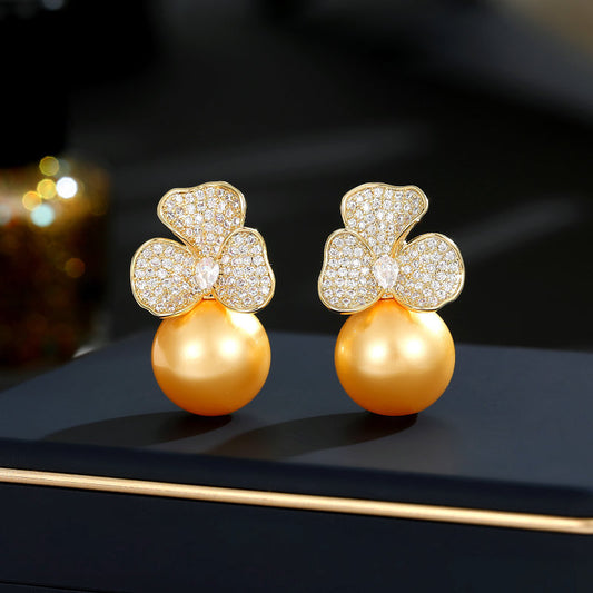 2025 S925 silver needle Hong Kong style retro elegant temperament earrings women's high-end sense slightly inlaid craftsmanship light luxury flower pearl stud earrings