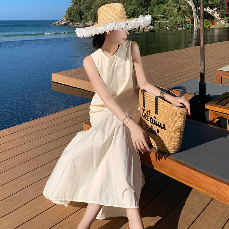 2025 Design backless sleeveless dress women's summer high-end gentle wind pleated splicing belly-covering holiday dress