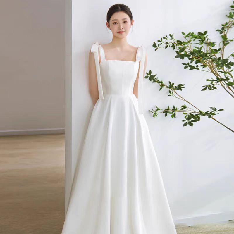2025 New white  suspender light wedding dress simple and high-end bridal engagement dress Mori travel photography going out dress