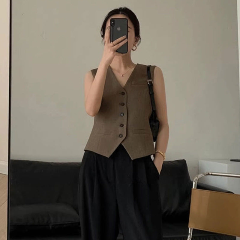 2025 Premium sense retro collar suit vest jacket women's new temperament light mature short vest cardigan