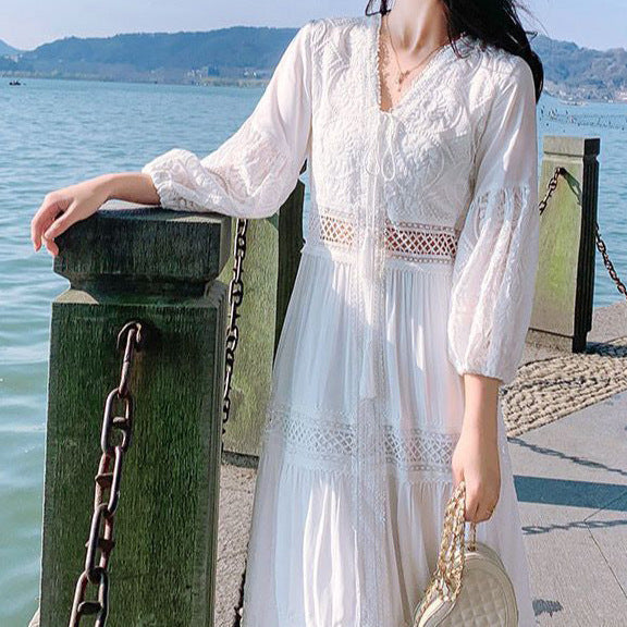 2025 Spot popular popular dress summer and autumn white sweet  bubble sleeve knee long dress beach dress travel