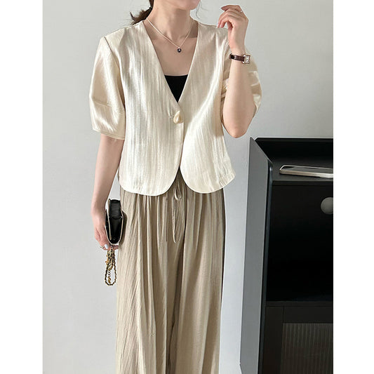 2025 , Korean  loose cardigan with women's popular summer retro commuter temperament short top 2093