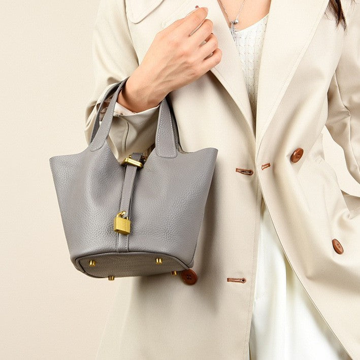 2025 bucket bag popular new leather messenger bag retro simple handbag simple fashion commuter bag women