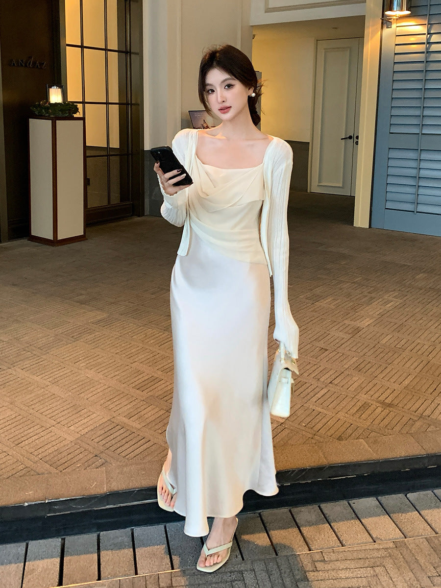 2025 Thirteen Lines  Spring and Summer New  Retro Swinging Neck Temperament Skinny Suspender Dress 88226