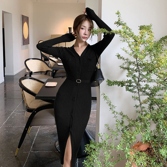 2025 High-end tight-fitting knitted sweater skirt, new autumn and winter, black slim V-neck sexy primer with coat