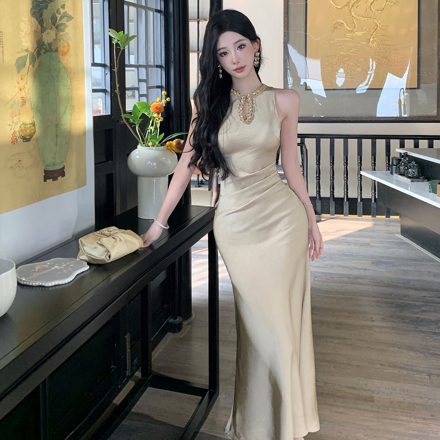 Sequined Beaded Celebrity Women's Clothing 2025 New Chinese U-Neck Sleeveless Party Dress Banquet Long Dress Bag Arm