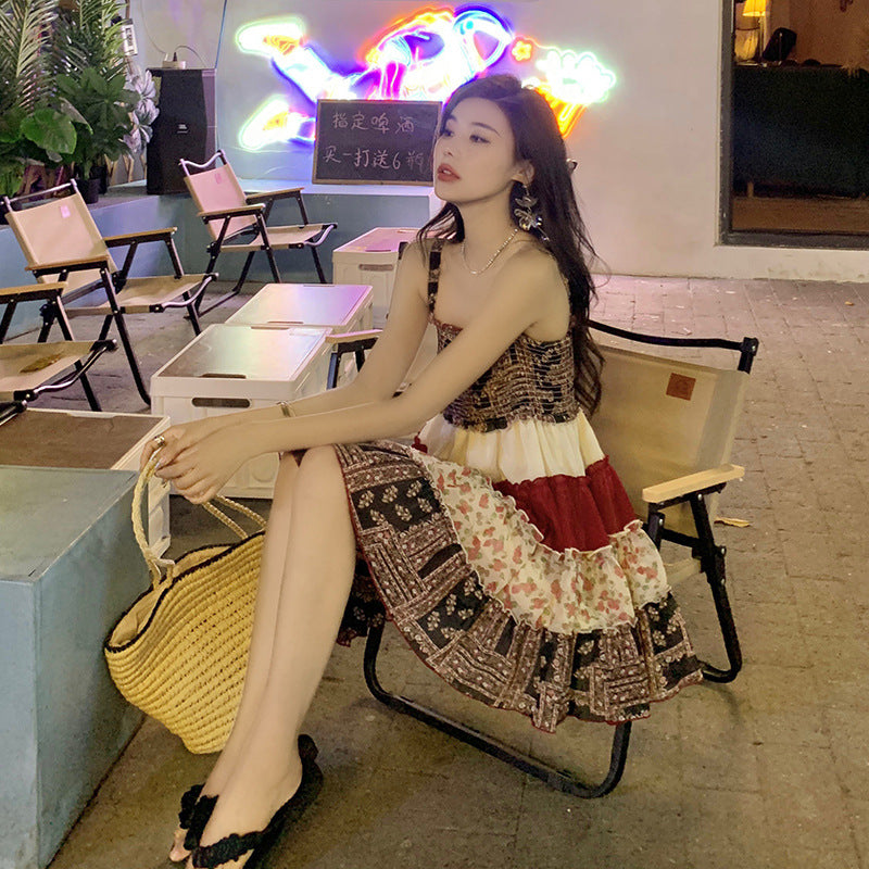 2025 Sweet floral skirt design sense splicing suspender dress women's summer small man waist thin holiday style skirt