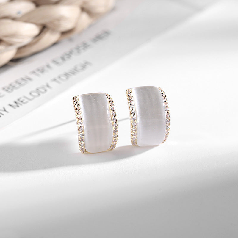 2025 new earrings simple temperament small earrings small fresh retro earrings women's opal geometric studs