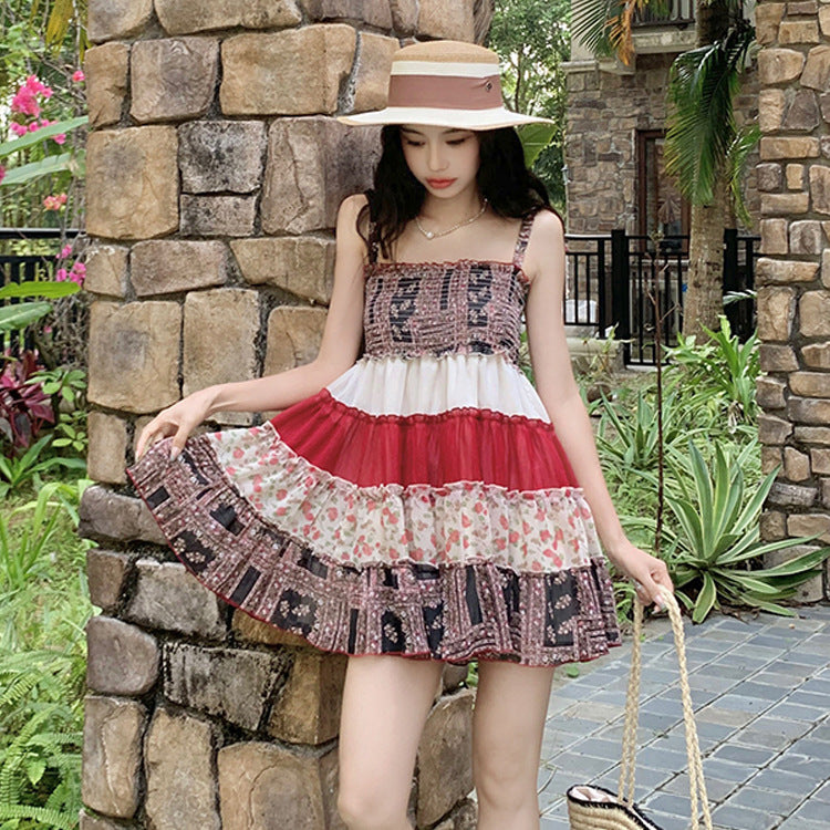 2025 Sweet floral skirt design sense splicing suspender dress women's summer small man waist thin holiday style skirt