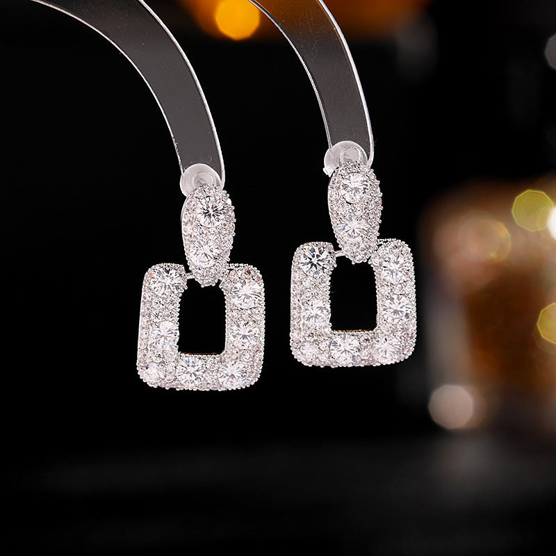2025 South Korea Dongdaemun new earrings s925 silver needle niche design sense square geometric Internet celebrity elegant temperament earrings
