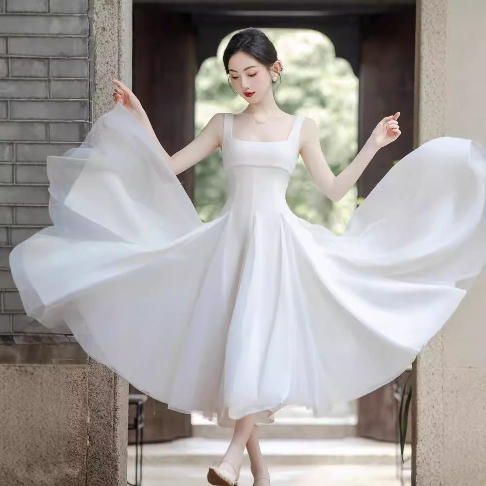 2025 princess on the run dress skirt can usually be worn to receive a certificate, small white dress, light wedding dress, white suspender dress, women