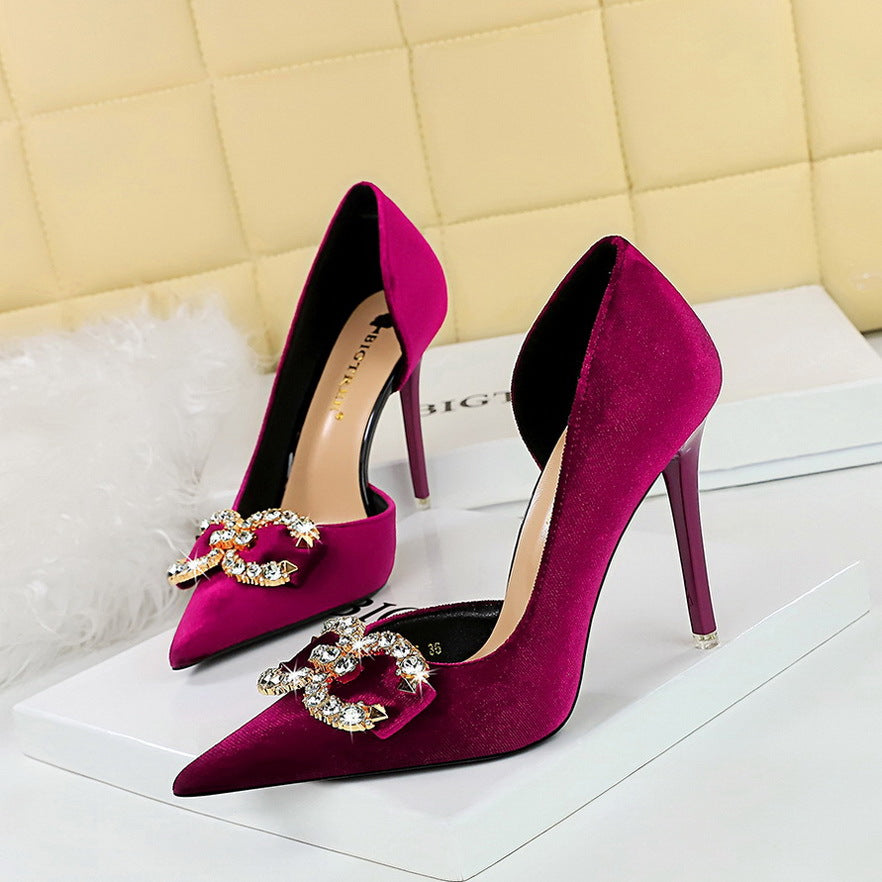 2025 1363-K77 banquet high heels thin heel shallow mouth pointed side hollow thickened suede rhinestone buckle bow single shoe