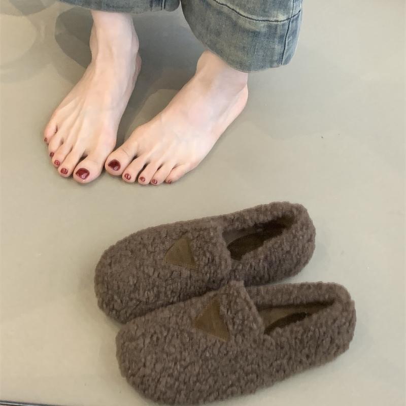 2025 Internet celebrity fluffy shoes female outer wear popular winter small fragrant wind gentle fairy velvet one pedal cotton shoes female