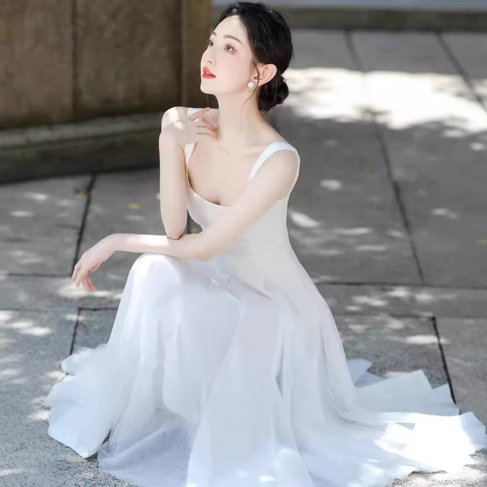 2025 princess on the run dress skirt can usually be worn to receive a certificate, small white dress, light wedding dress, white suspender dress, women