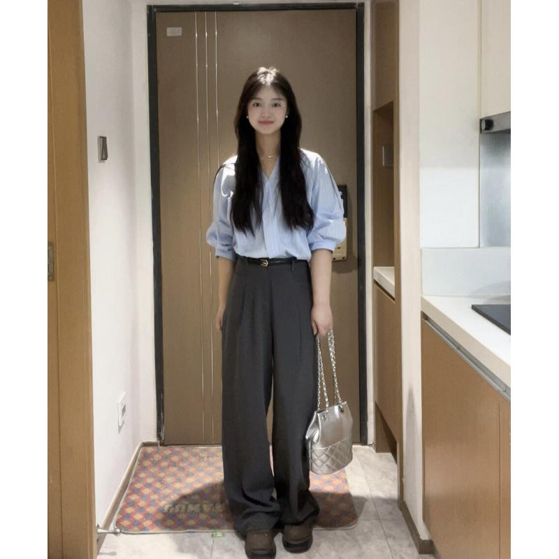 Autumn clothes are matched with a complete set of age-reducing Popular fashion, blue shirt, gray suit pants, and thin two-piece suit women's clothing.