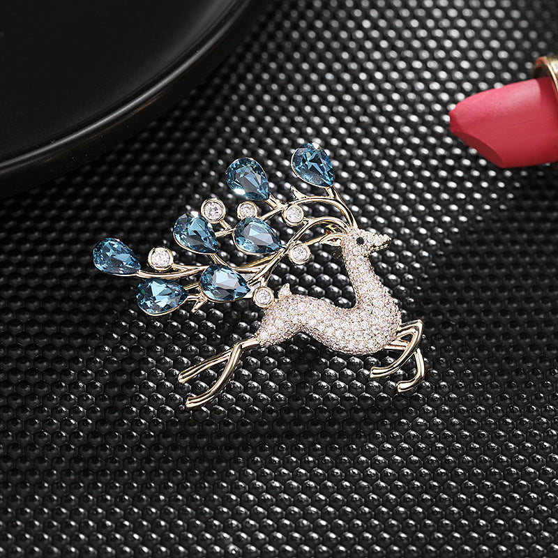 2025 Personalized design animal deer zircon inlaid brooch national style cheongsam pin silk scarf buckle a deer has your clothing accessories