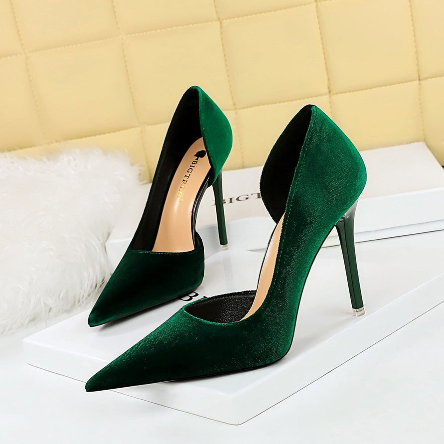 2025 1363-A6  fashion simple banquet women's shoes thin heel high heel shallow mouth pointed side hollow west velvet single shoes