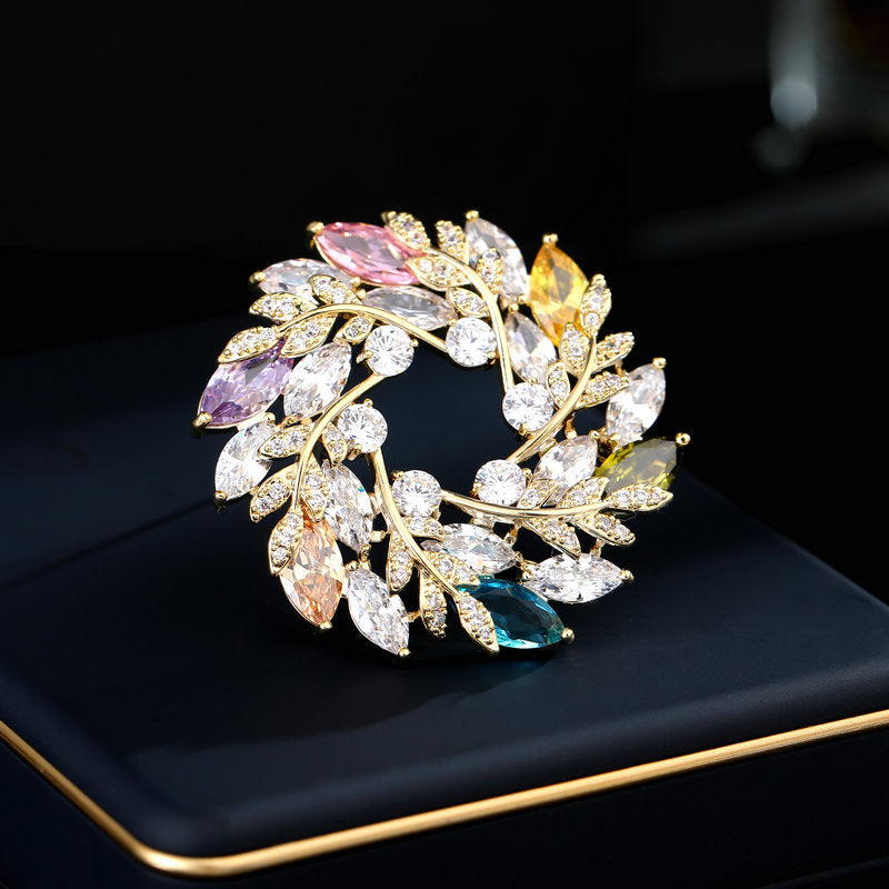 2025 new trendy leaf wreath brooch high-end zircon light luxury temperament brooch blazer pin buckle