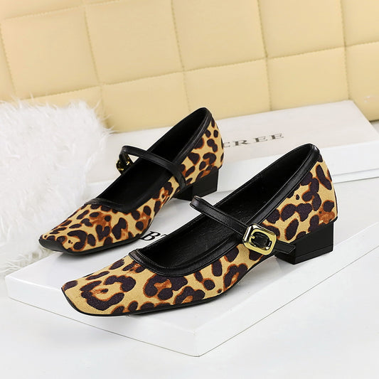 2025 8292-1 Retro word with Mary Jane shoes, metal leopard print square head women's shoes, low heel thick heel suede light mouth single shoes