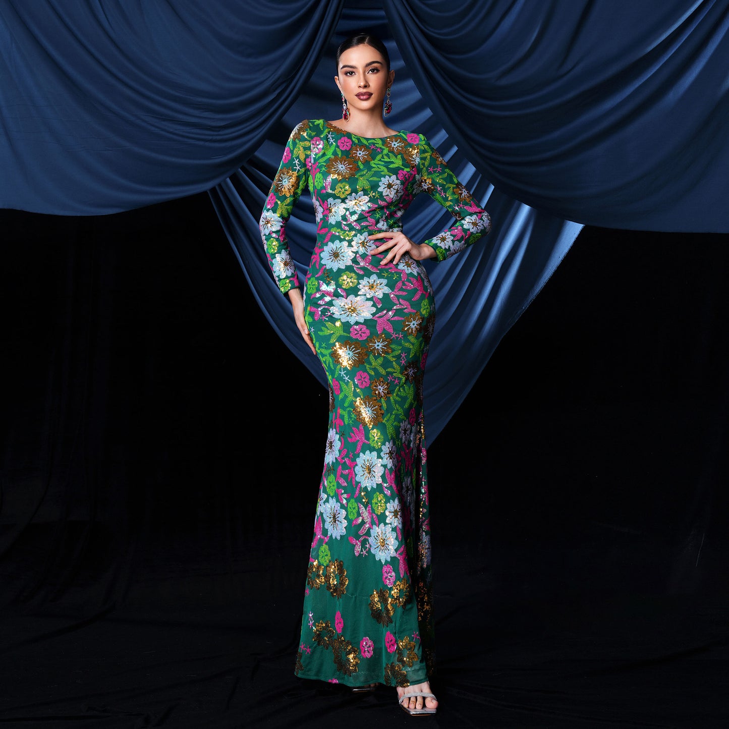 2025 long-sleeved temperament round neck sexy slim-fitting long sequined banquet evening dress bridesmaid dress women