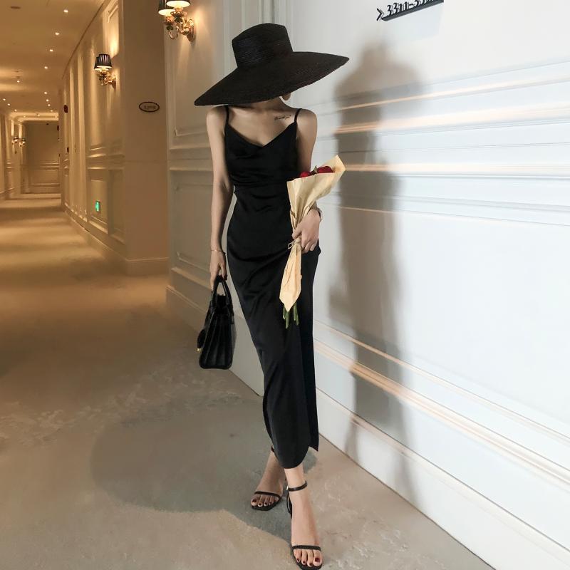 2025 retro acetic acid silk satin red suspender dress women's waist and thin temperament spring and summer small red dress length