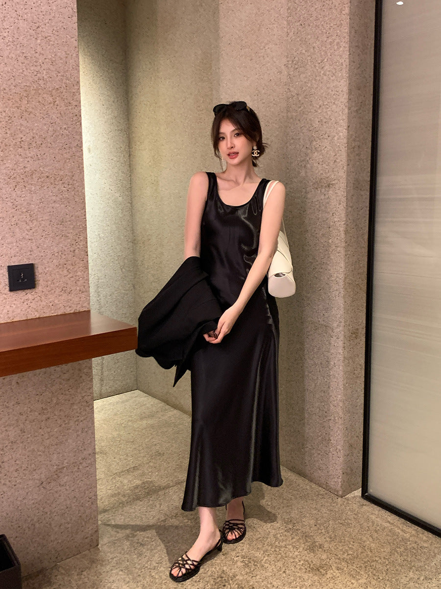 2025 Thirteen Lines  Spring and Summer New  Retro Crew Neck Temperament Satin Suspender Dress 88167