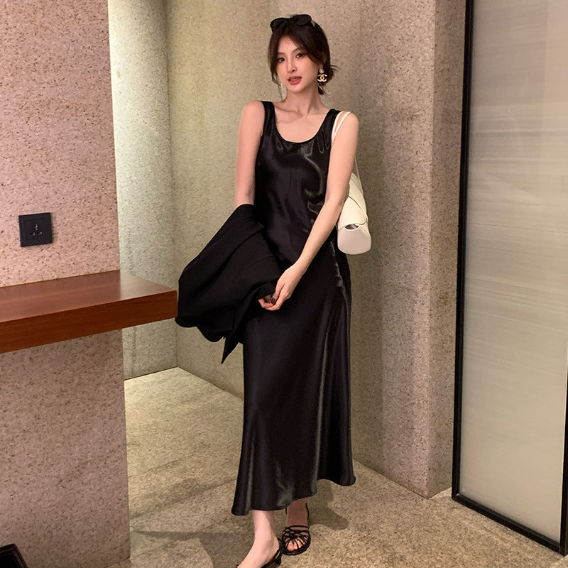 2025 Thirteen Lines  Spring and Summer New  Retro Crew Neck Temperament Satin Suspender Dress 88167