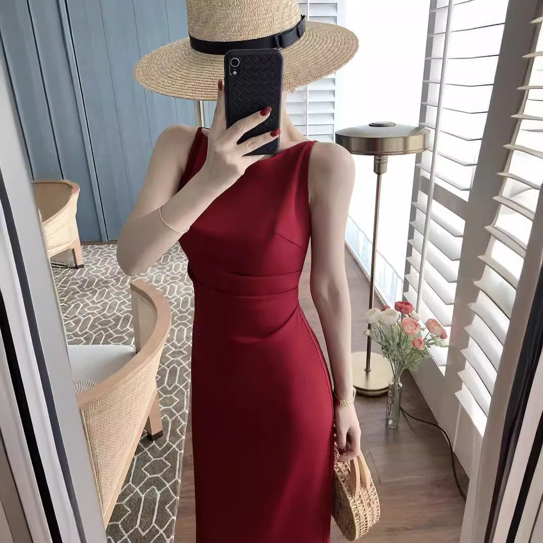 2025 summer  retro Hepburn style dress summer one-word shoulder sleeveless long dress waist and thin Hepburn skirt