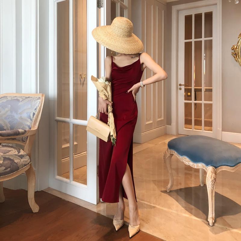 2025 retro acetic acid silk satin red suspender dress women's waist and thin temperament spring and summer small red dress length
