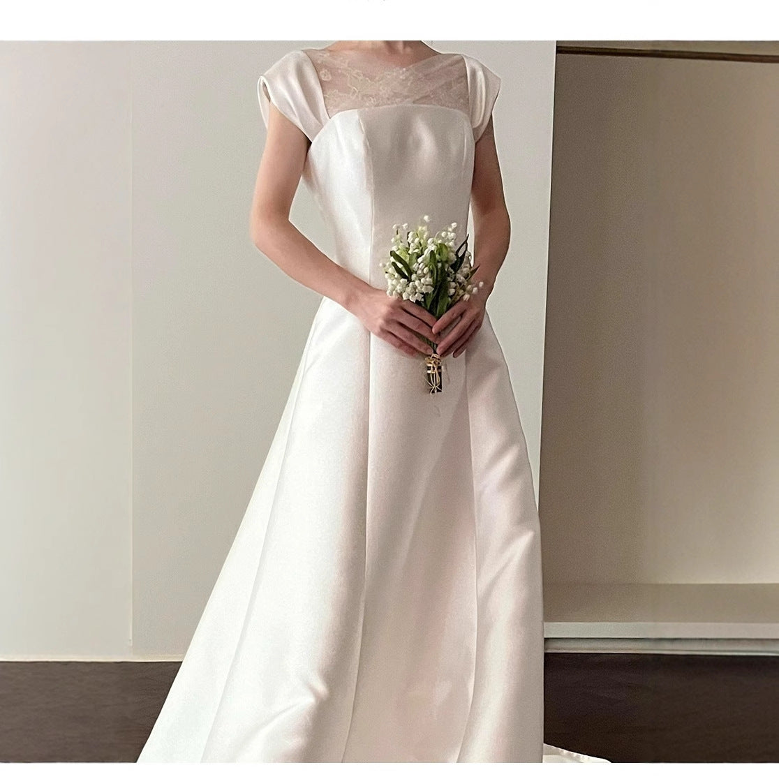 2025 Korean white light wedding dress  new simple satin small trailing out yarn birthday party evening dress