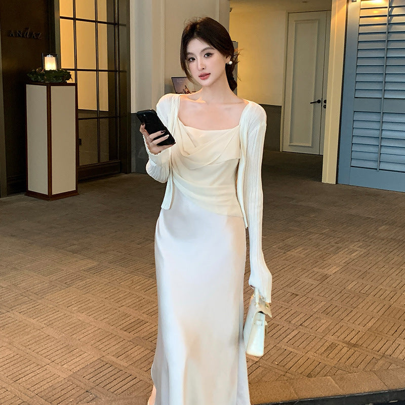 2025 Thirteen Lines  Spring and Summer New  Retro Swinging Neck Temperament Skinny Suspender Dress 88226