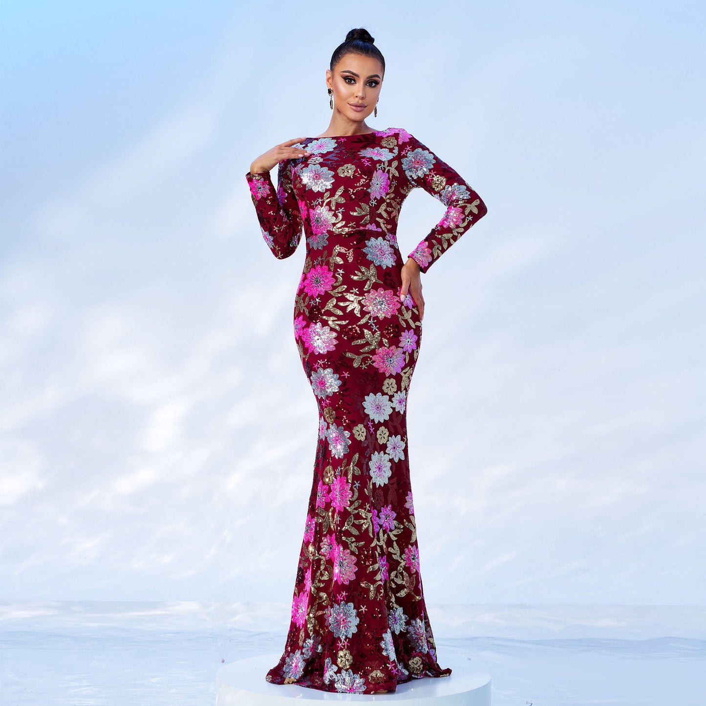 2025 long-sleeved temperament round neck sexy slim-fitting long sequined banquet evening dress bridesmaid dress women