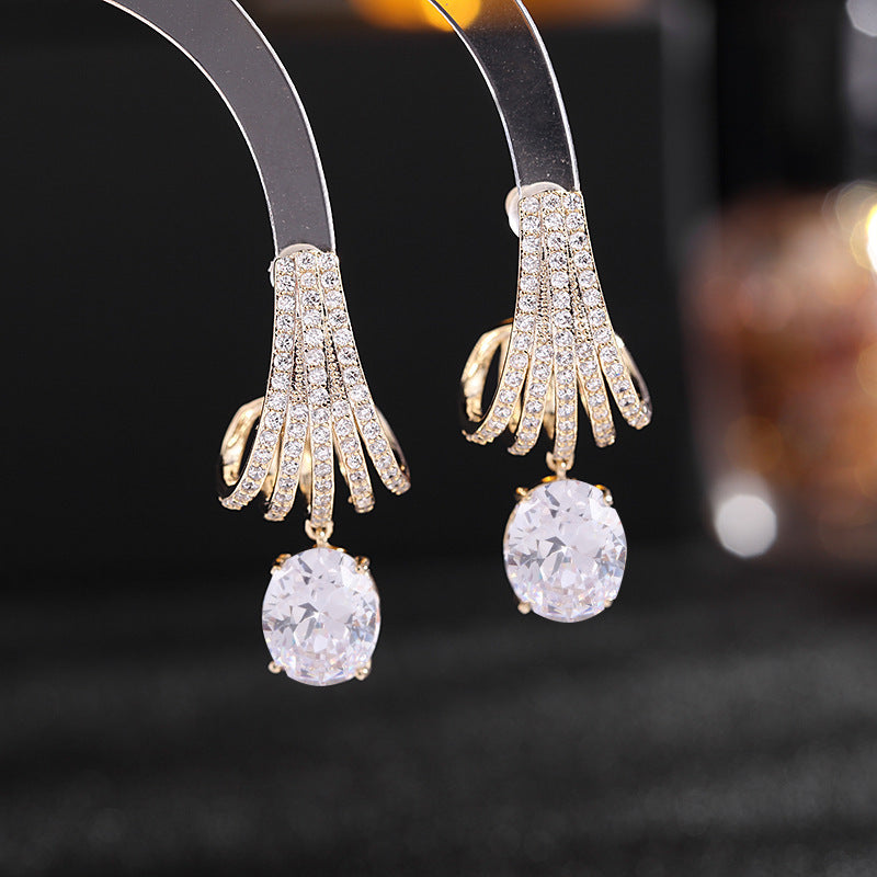 2025 S925 silver needle  retro elegant temperament earrings women's water drop zircon inlay design sense geometric line earrings