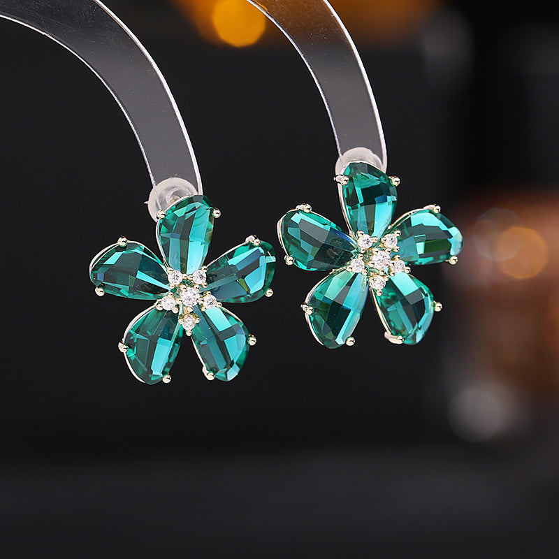 2025 Super fairy temperament girl heart fresh earrings trendy niche design earrings s925 silver needle colored crystal flower stud earrings