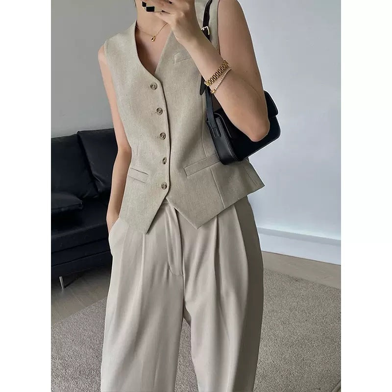 2025 Premium sense retro collar suit vest jacket women's new temperament light mature short vest cardigan