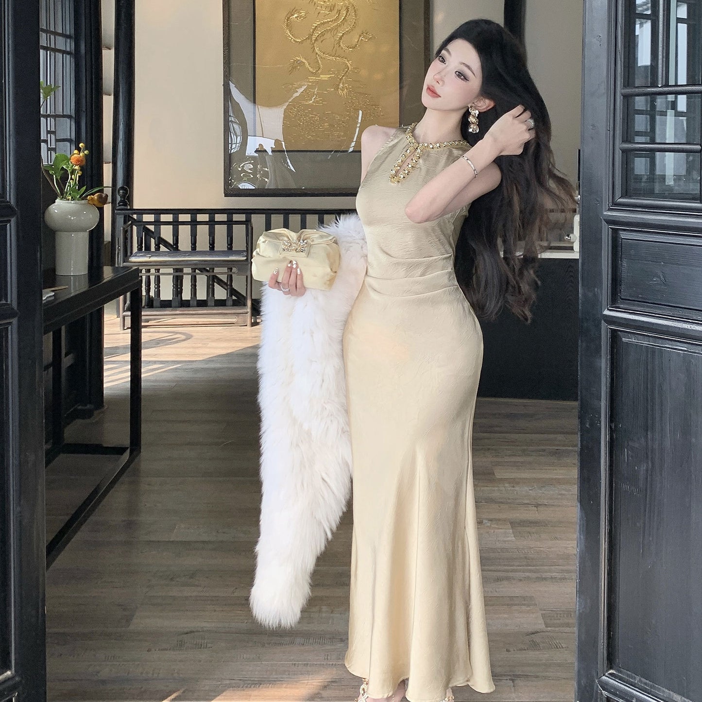 Sequined Beaded Celebrity Women's Clothing 2025 New Chinese U-Neck Sleeveless Party Dress Banquet Long Dress Bag Arm